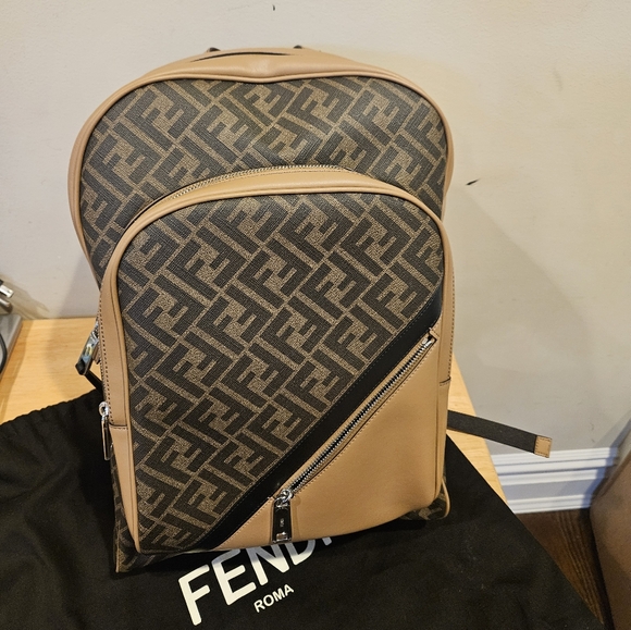 Fendi Diagonal FF Logo Men's Backpack NWT - Picture 3 of 11